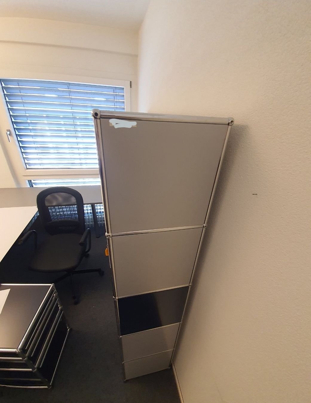 USM Armadi: USM Haller Highboard – Usato da Bern venduto da artBoutiquech 2