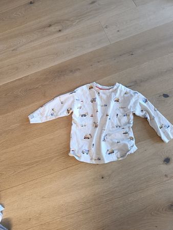 Langarm Tshirt mit Bagger Motiv, Grösse 104