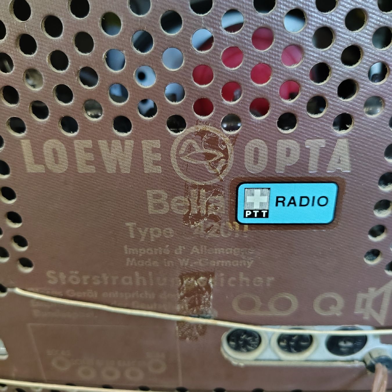 Loewe Radios: Loewe Opta Bella Type 42011 Radio – Defekt aus maroggia von tondo_Music 2