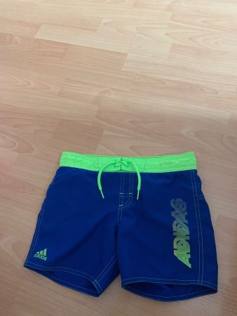 Joli short de bain Adidas taille 128 - 7-8 ans