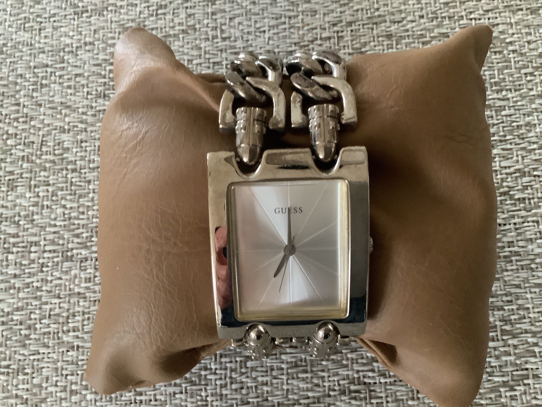 Guess Uhren: Armbanduhr Von GUESS – Gebraucht aus Bremgarten AG von Rhoru 1