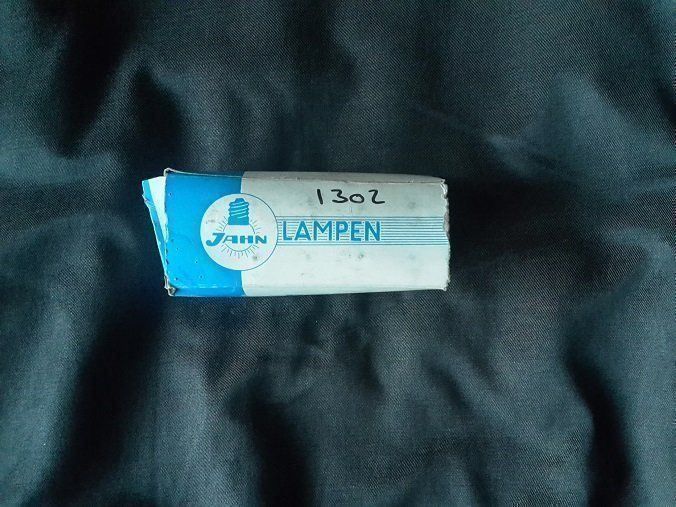 Lampen: Klassiker Auto's Viele Lampenbirnen – Neu und originalverpackt aus Achseten von Wenggi 5