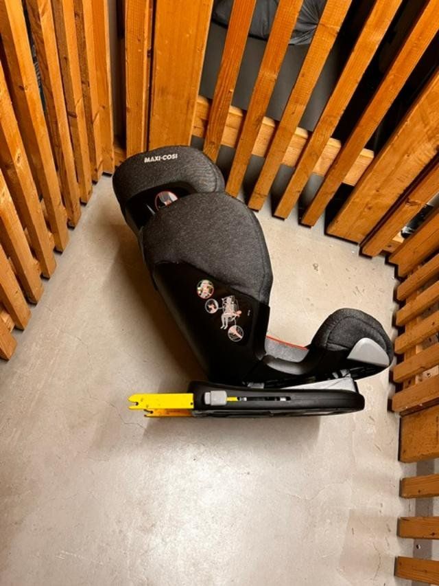 Maxi-Cosi Seggiolini per auto: Maxi Cosi child seat. – Usato da Niederglatt ZH venduto da ANTONIS1895 1
