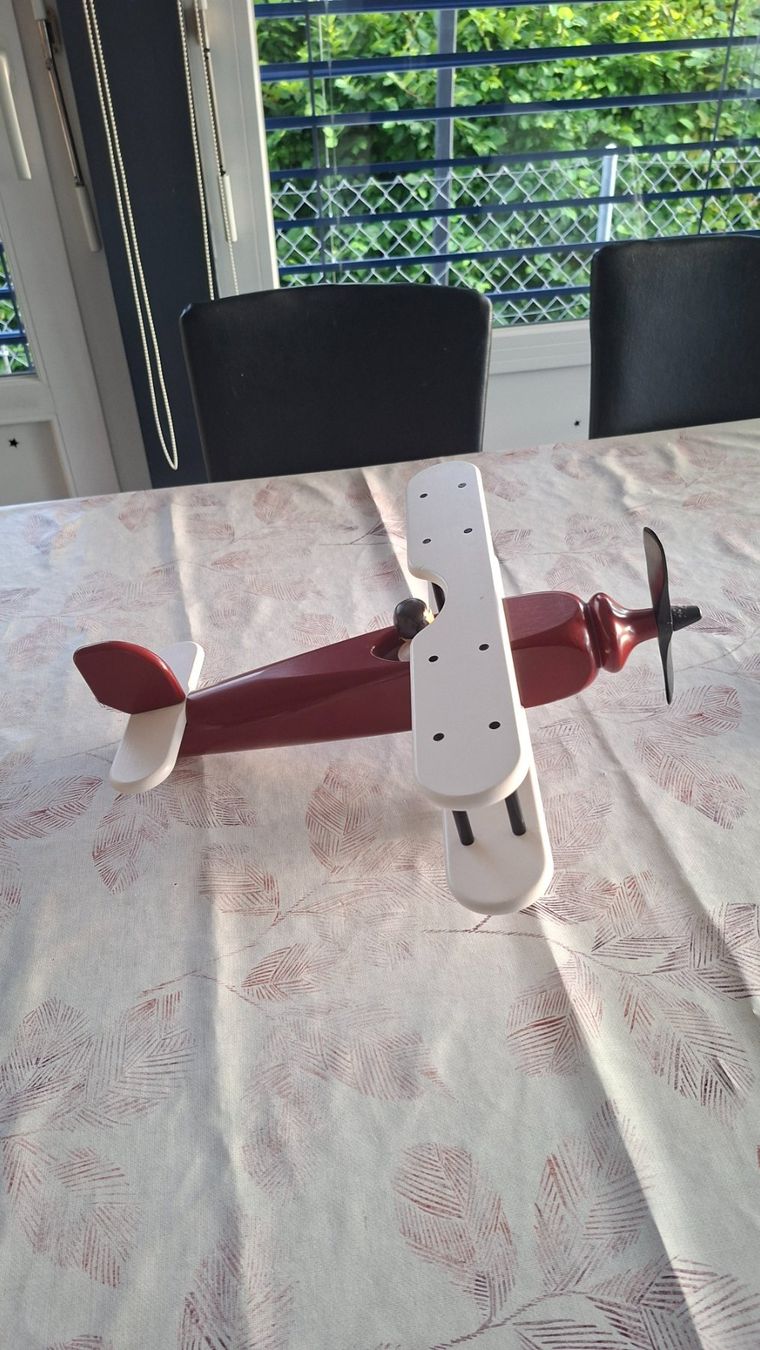 Articoli in legno: Avion en bois peint à la main – Usato da Vicques venduto da Laffaire11 1