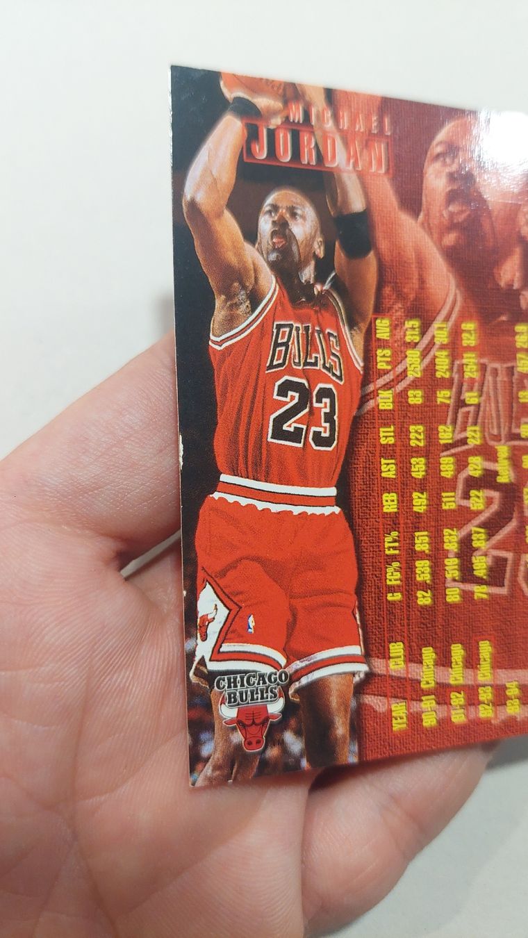 Nba Carte collezionabili: 1995-96 Fleer Michael Jordan – Usato da Châtelaine venduto da Gian_1983 5