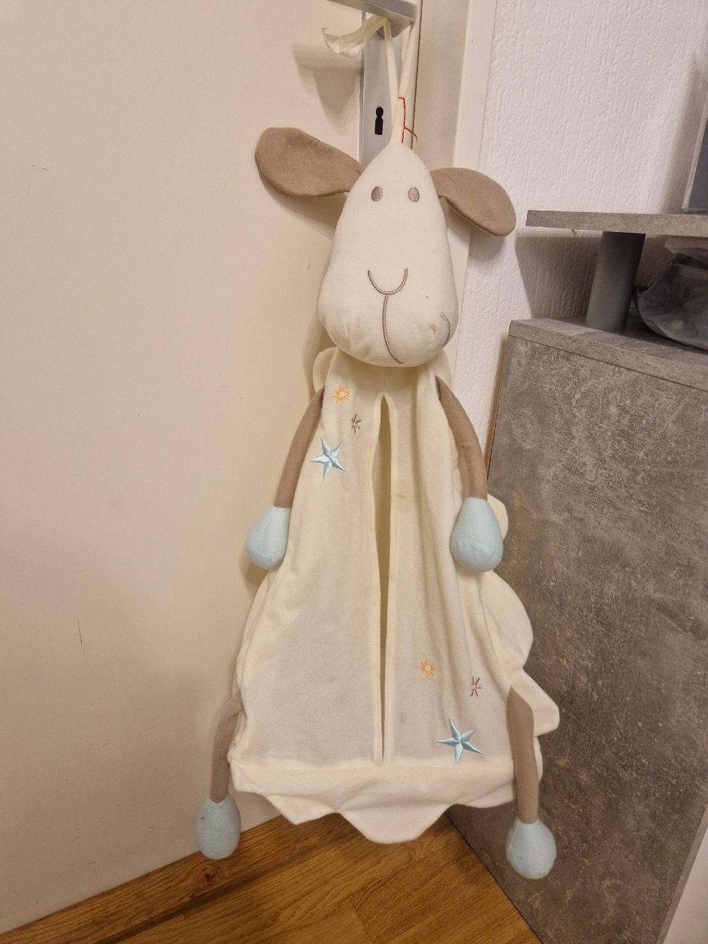 Windeleimer & Windeln: Rangement couches pampers mignon mouton – Gebraucht aus Penthaz von Sosotroc