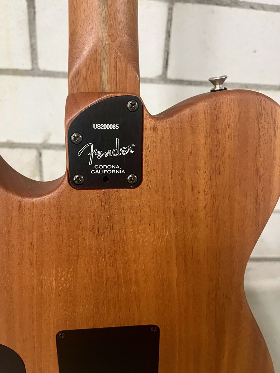 Fender Strumenti musicali: Fender American Acoustasonic Telecaster. Perfect condition. – Nuovo (secondo la descrizione) da Winterthur venduto da iri_9qr6 2