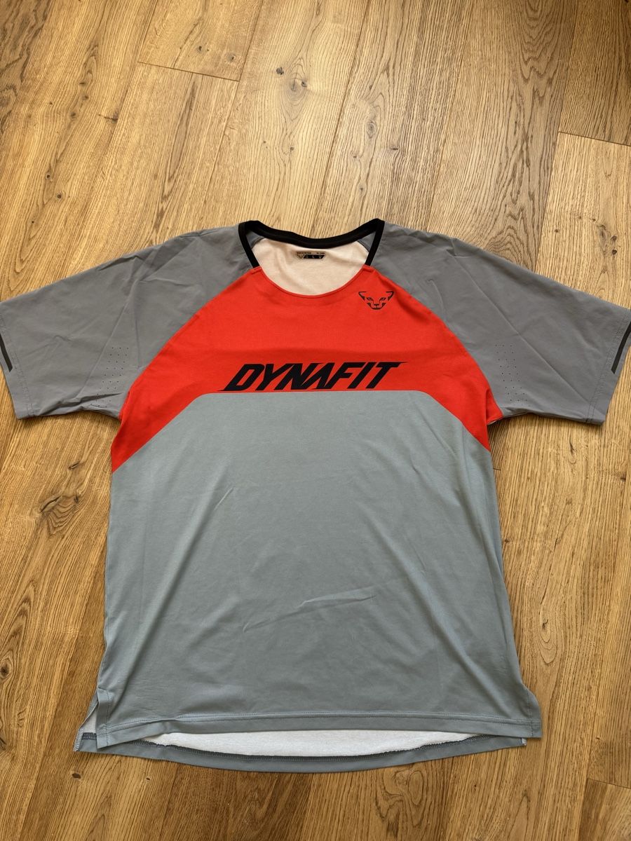 Dynafit T-shirts: Dynafit L Shirt neuwertig – Neuf (Voir description) à Netstal par Svenswiss