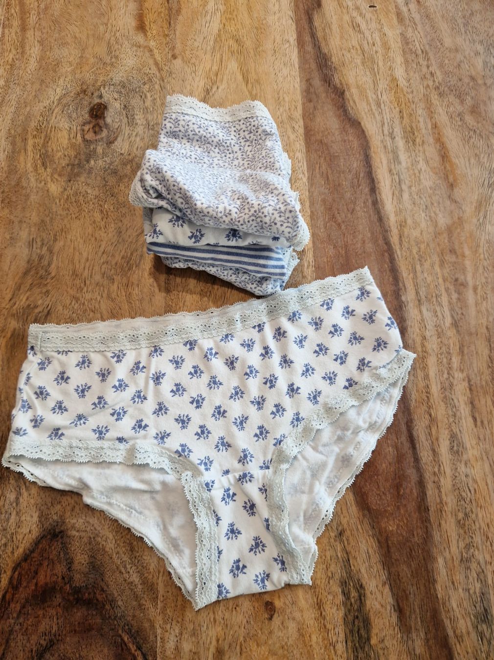 Biancheria intima: 22 Unterhösli Grösse 140 Mädchen – Usato da Trachslau venduto da schumannmario 1