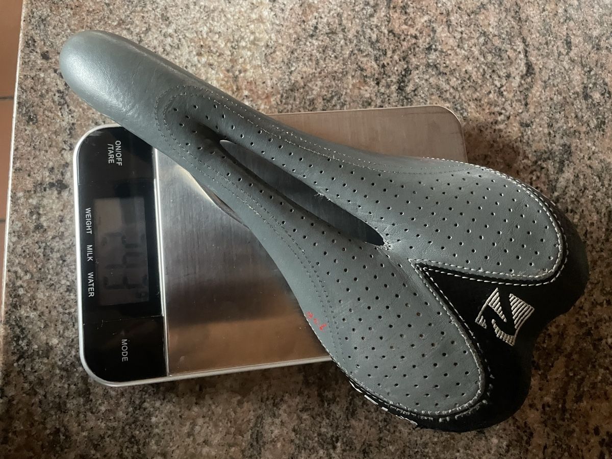 Pezzi di ricambio: Occ velo Sattel 246 gr. – Usato da Matten(St.Stephan) venduto da hjkl000