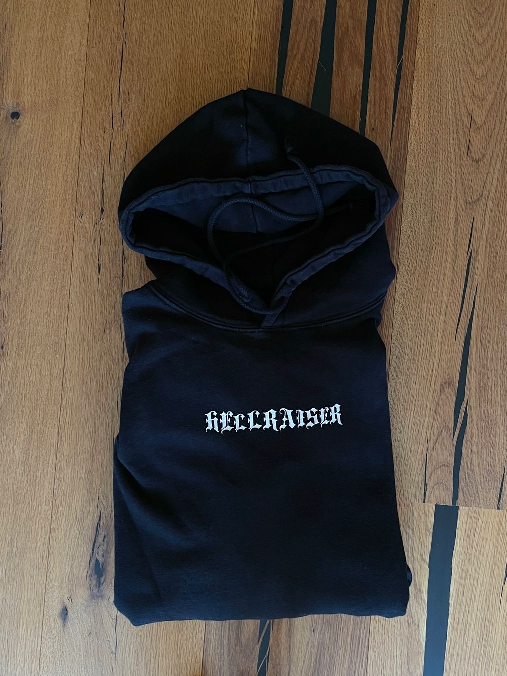 Brandy Melville Maglioni & Felpe: Brandy Melville Hellraiser Hoodie – Usato da Weinfelden venduto da aline.brc 4