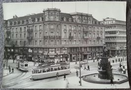 Foto Zürich (IV): Bahnhofplatz mit Escher-Denkmal, um 1960