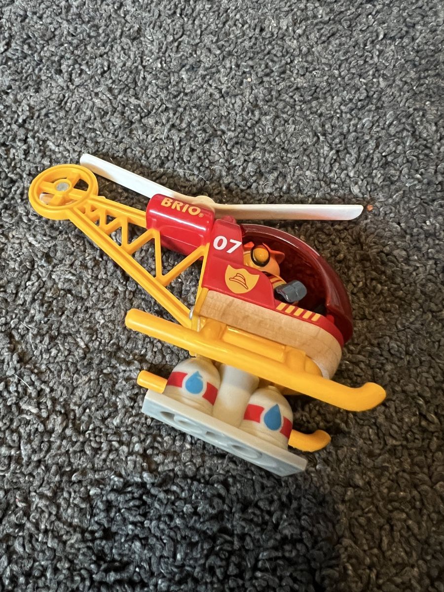 Brio Spielzeuge: BRIO Rescue Helicopter Hubschrauber  – Gebraucht aus Hasliberg Goldern von Mejolo 1