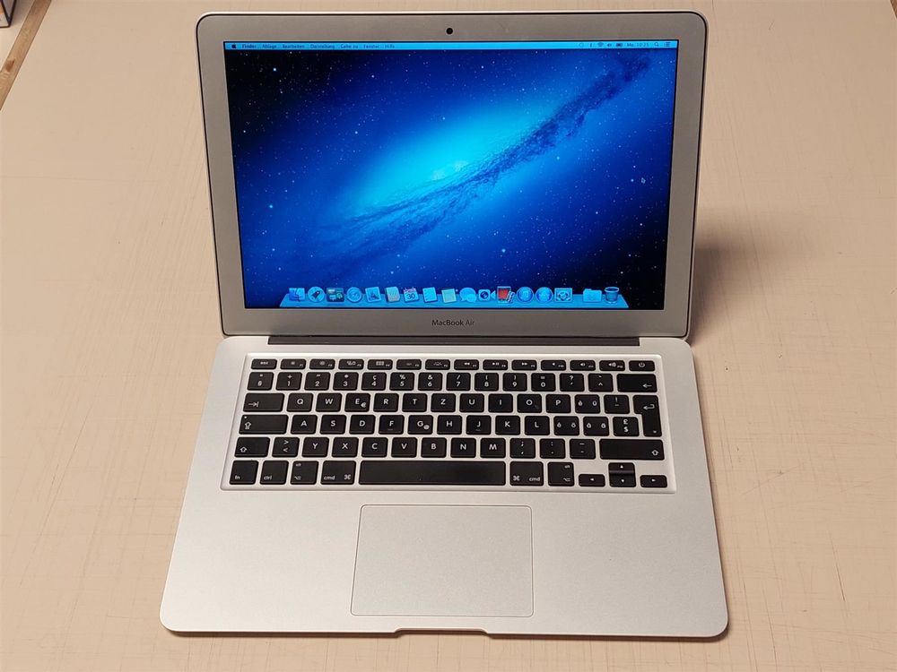 Apple MacBook Air 13" inkl. Netzgerät Kaufen auf Ricardo