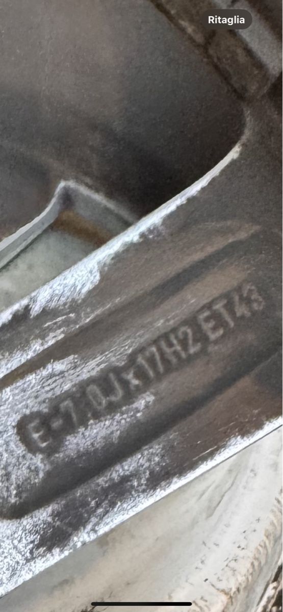 Audi Cerchioni: Original Felgen Audi Q3 – Usato da Schlieren venduto da falcoverde 2