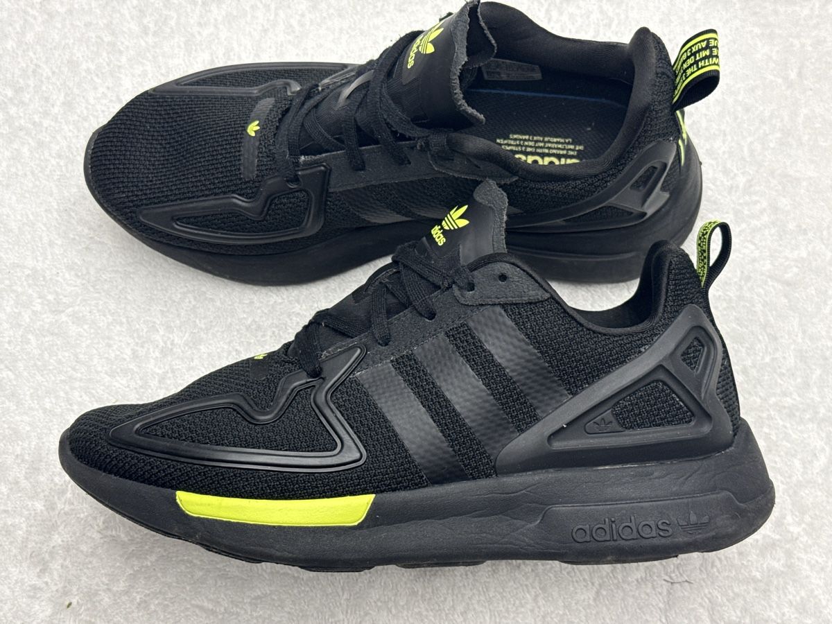 Adidas Scarpe da uomo: Baskets Adidas noires taille 37 1/3 super état – Usato da Chenens venduto da anasantos90 2