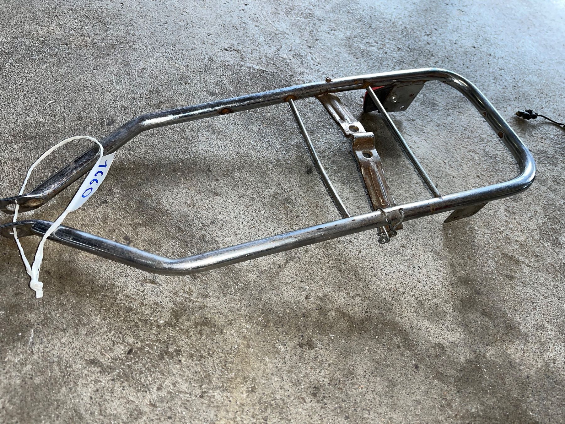 Puch Parti ricambio per ciclomotori: Puch Maxi S Gepäckträger – Usato da Fahrni b. Thun venduto da berger_tuning34 1