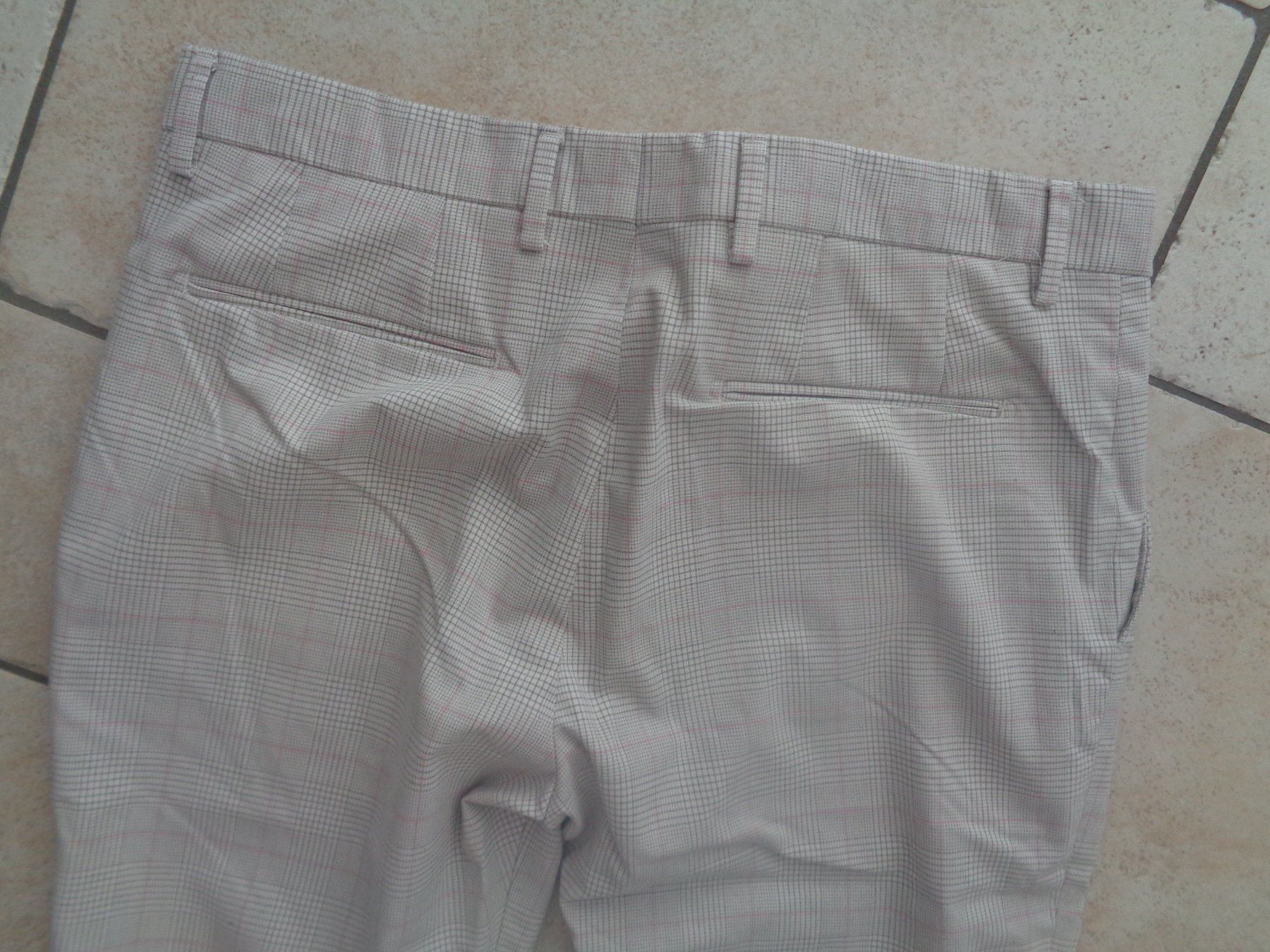 Zara Hosen: Hose  Zara  Grösse 42 – Gebraucht aus Kreuzlingen von Robi-2003 4