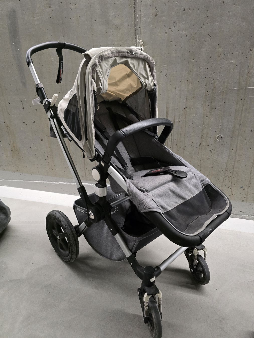 Bugaboo Carrozzine: Bugaboo Cameleon 3 complet +capote été + Kaiser winter bag + – Usato da Adliswil venduto da Dnotilus 1