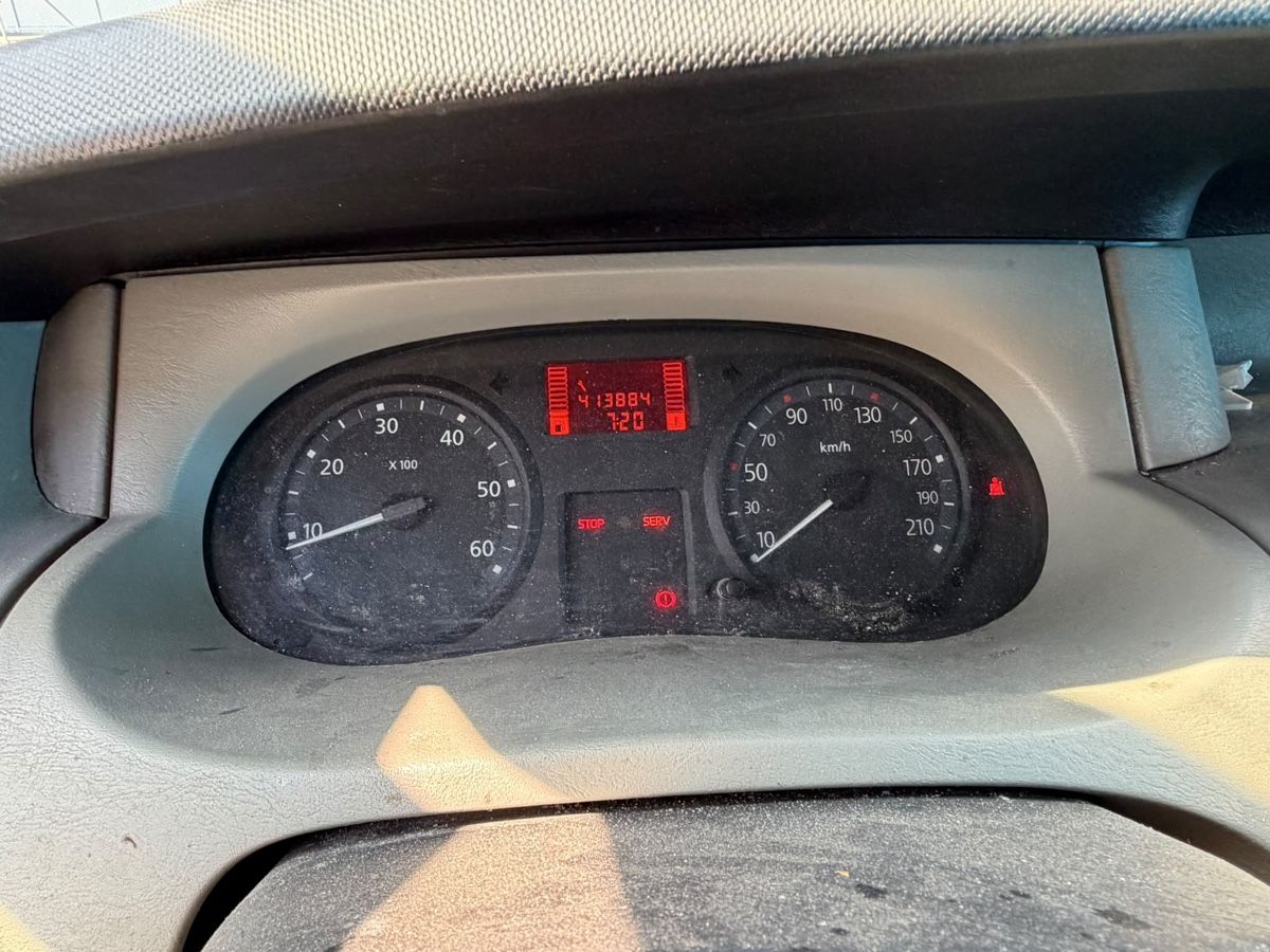 Renault Veicoli commerciali: Renault Trafic  2010 1.9l Diesel – Usato da Bussnang venduto da asa_nh26 4