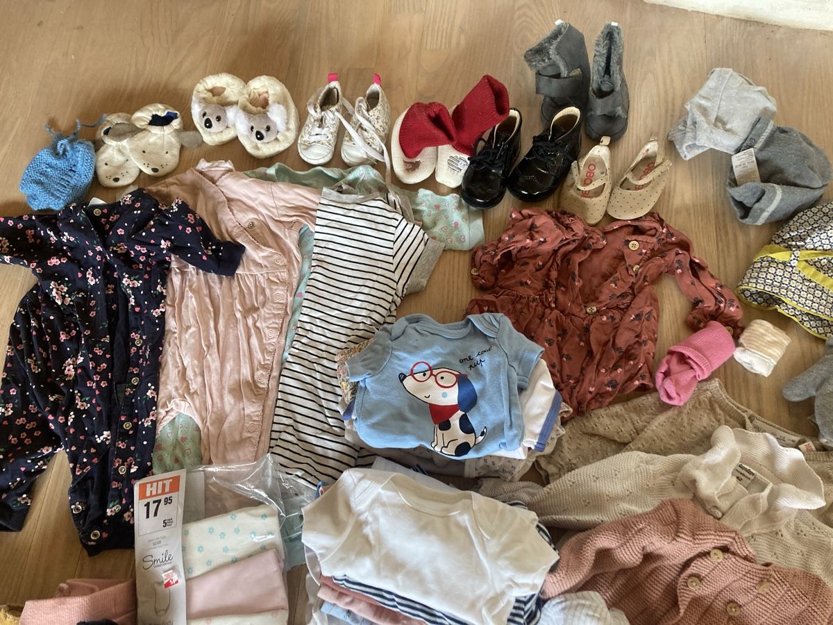 Kleiderpakete & -sets: Riesen kleiderpaket 62, schuhe gr 17 – Gebraucht aus Herisau von Sifgana 3