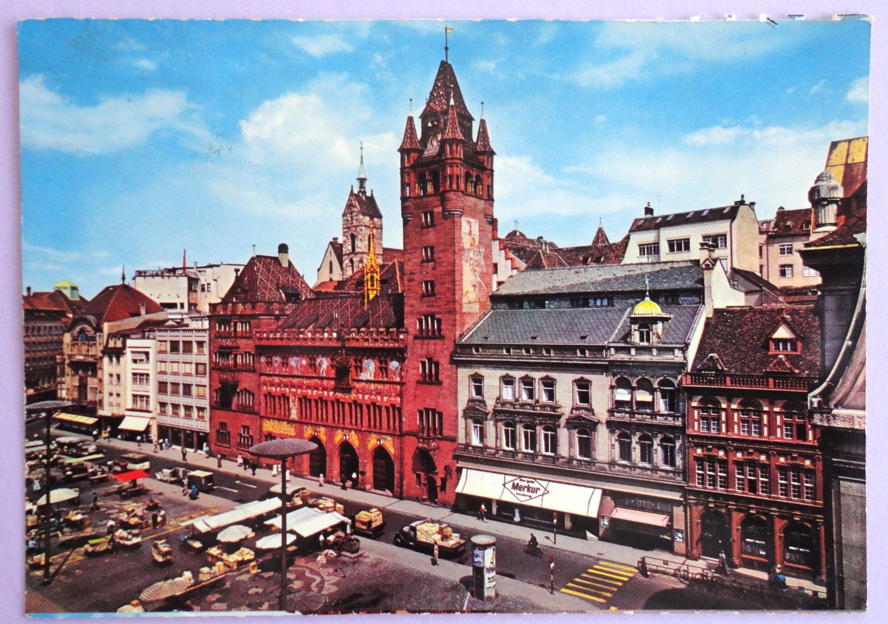 Cartes postales: Basel, Rathaus und Marktplatz – Défectueux à Fétigny par Billy2miny