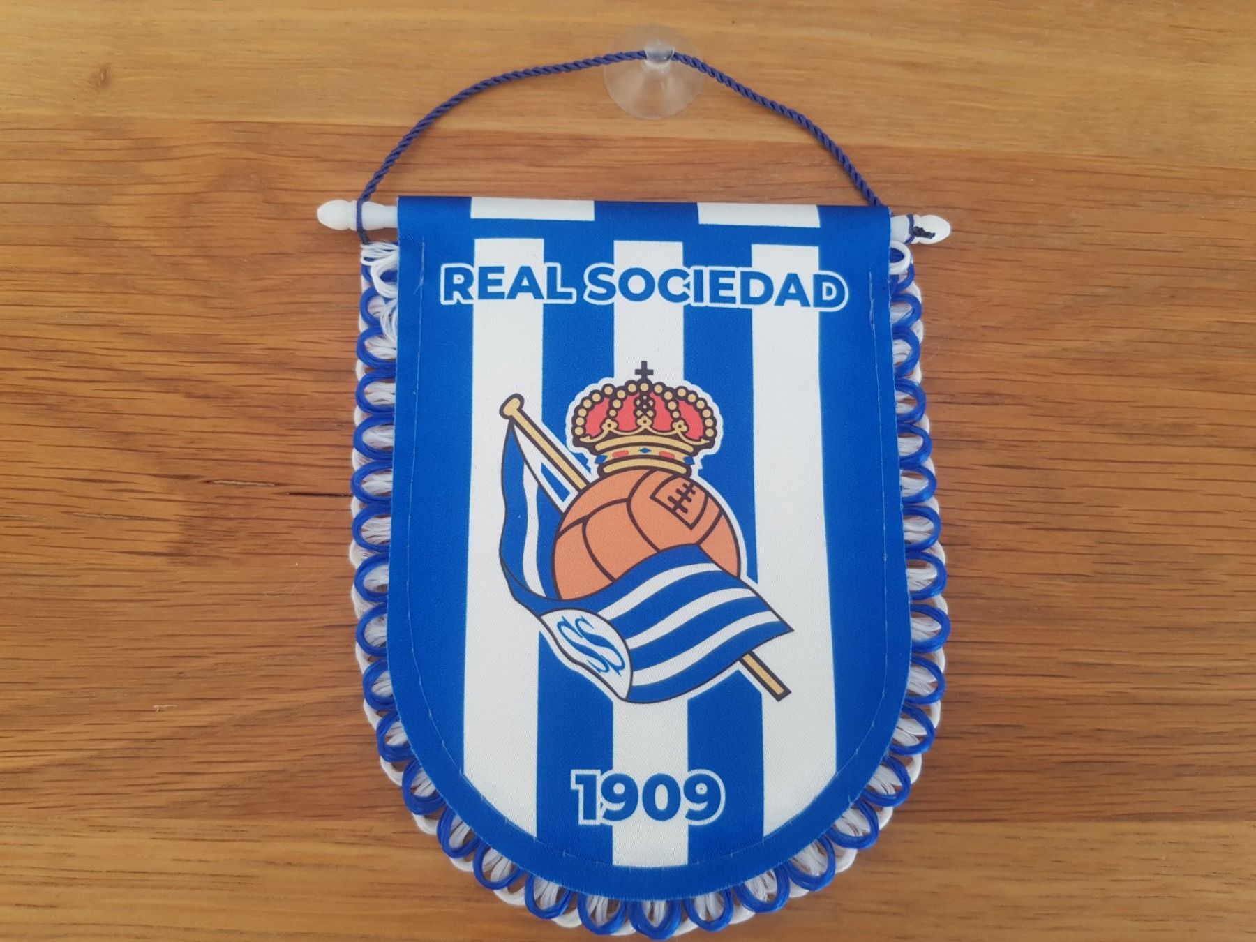 Bandiere: Wimpel fanion Real Sociedad – Nuovo (secondo la descrizione) da Villars-sur-Glâne venduto da Mark_988