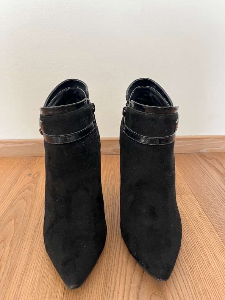 Laura Biagiotti Damenschuhe: Stiefelette von Laura Biagiotti, Gr. 38 – Gebraucht aus Triesen von atos87 1