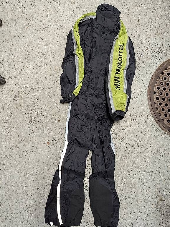 Completi: BMW Motorrad Regenanzug – Usato da Langenthal venduto da Z3R0