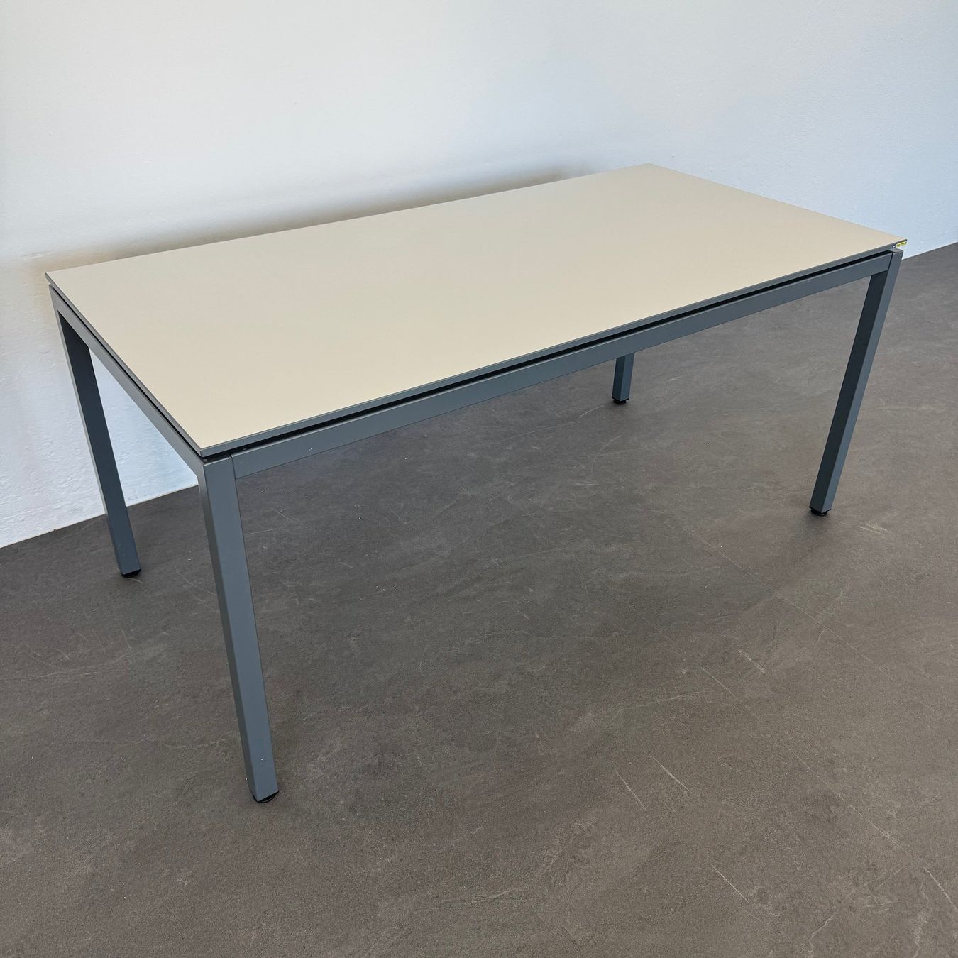 Tische: Lista Office Motion Sitzungstisch 1600x800 mm – Gebraucht aus Schönenwerd von mcofficeshop 1