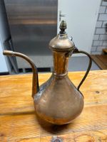 Antike orientalische Kupferkanne (30 cm)