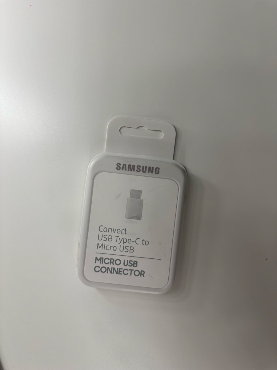 Samsung Unità & Adattatore: Samsung Micro USB Connector EE-GN930 – Nuovo (secondo la descrizione) da Volketswil venduto da hal_65hj