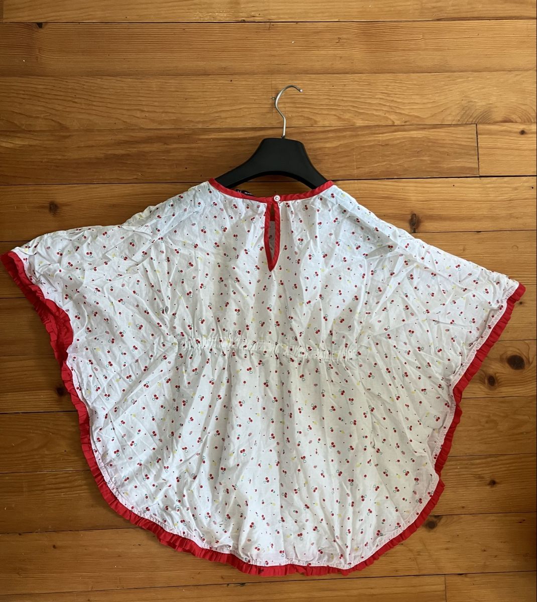 Camicette, T-shirt & Top: Tunique Sergent major blanc et rouge – Usato da Sion venduto da edelweissse 1