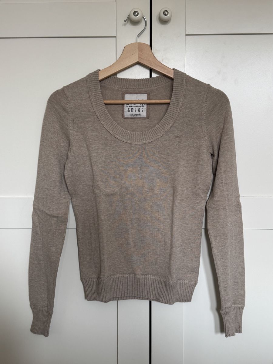 Esprit Lots de vêtements: Pullover Damen – Neuf (Voir description) à Liestal par lea_j9xn 1