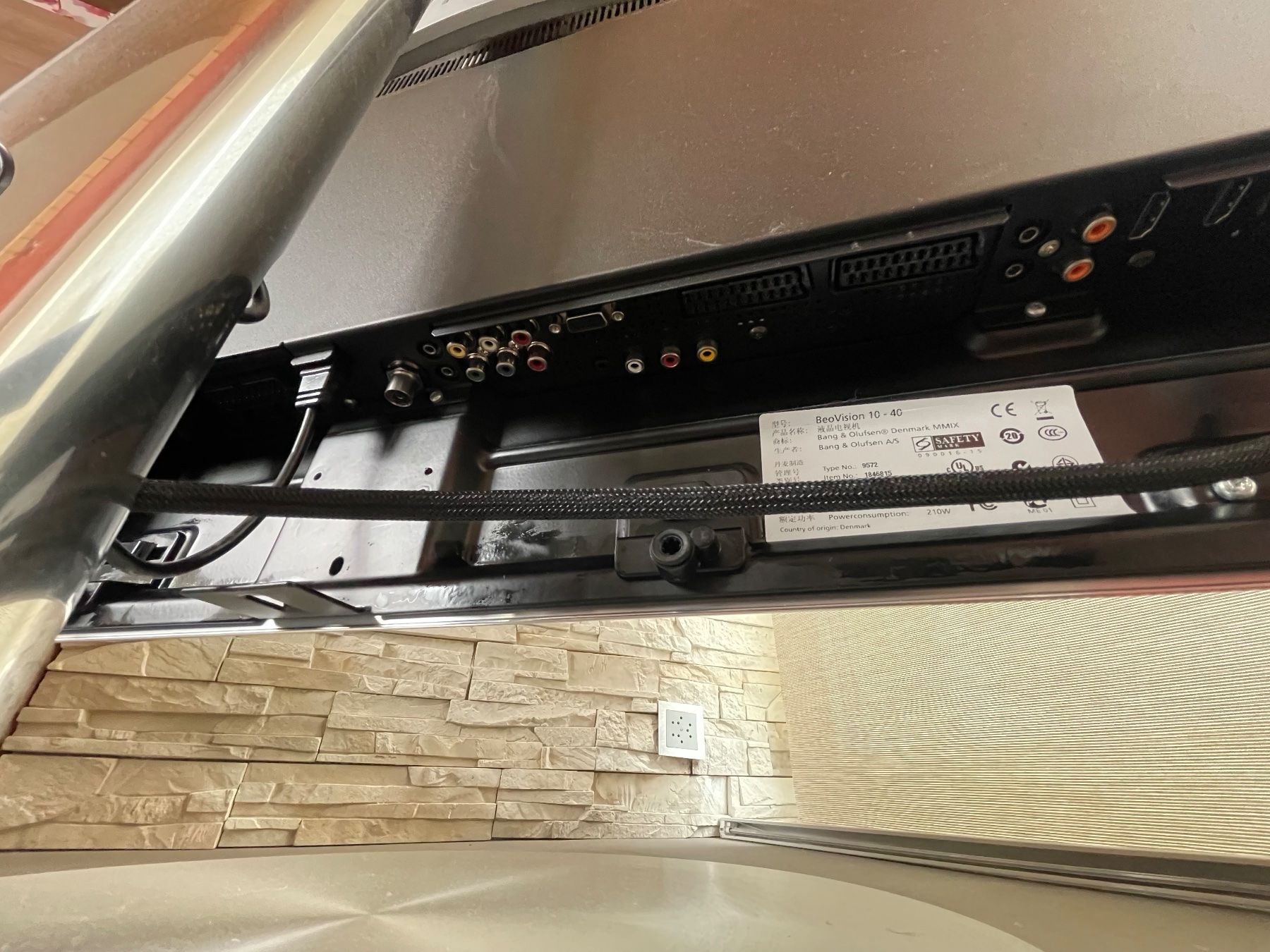Bang & Olufsen Televisori: Bang & Olufsen Beovision 10-40 – Usato da Wattwil venduto da Zappa2911 2