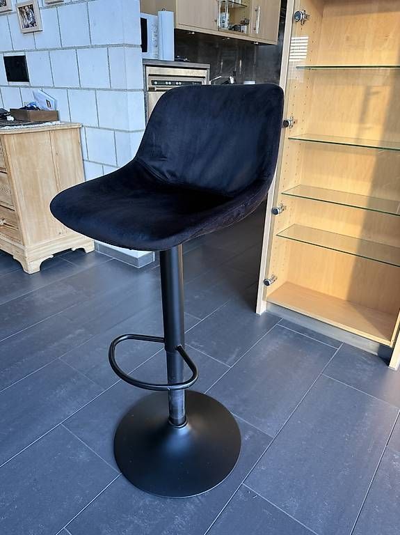 Hocker: 4 Barhocker verstellbar – Gebraucht aus Seftigen von rose445 2
