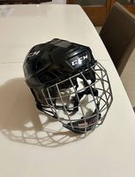 Casque hockey avec cage CCM