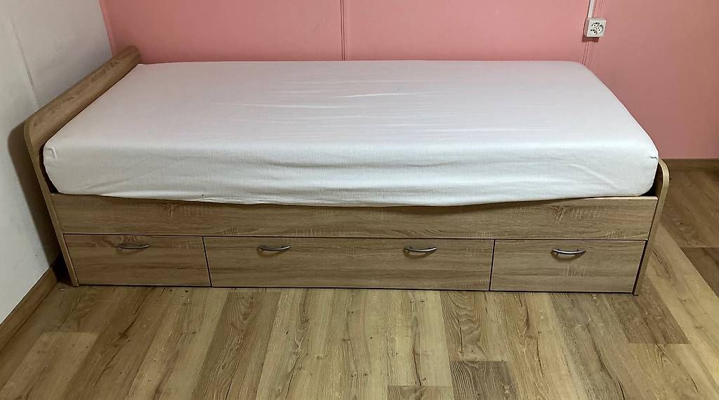 Betten: Bett mit Schubladen – Gebraucht aus Erlenbach im Simmental! von Simmentaler-Perlen