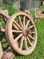 Altes Wagenrad, Holzrad, Dekoration für den Garten!