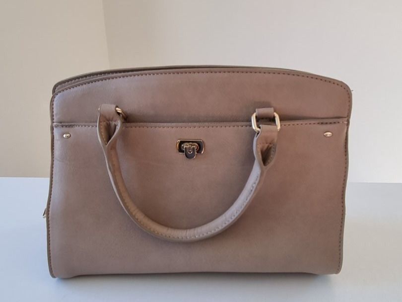 C&A Sacs & sacs à dos: Bag – D'occasion à Mendrisio par ann_d9pf