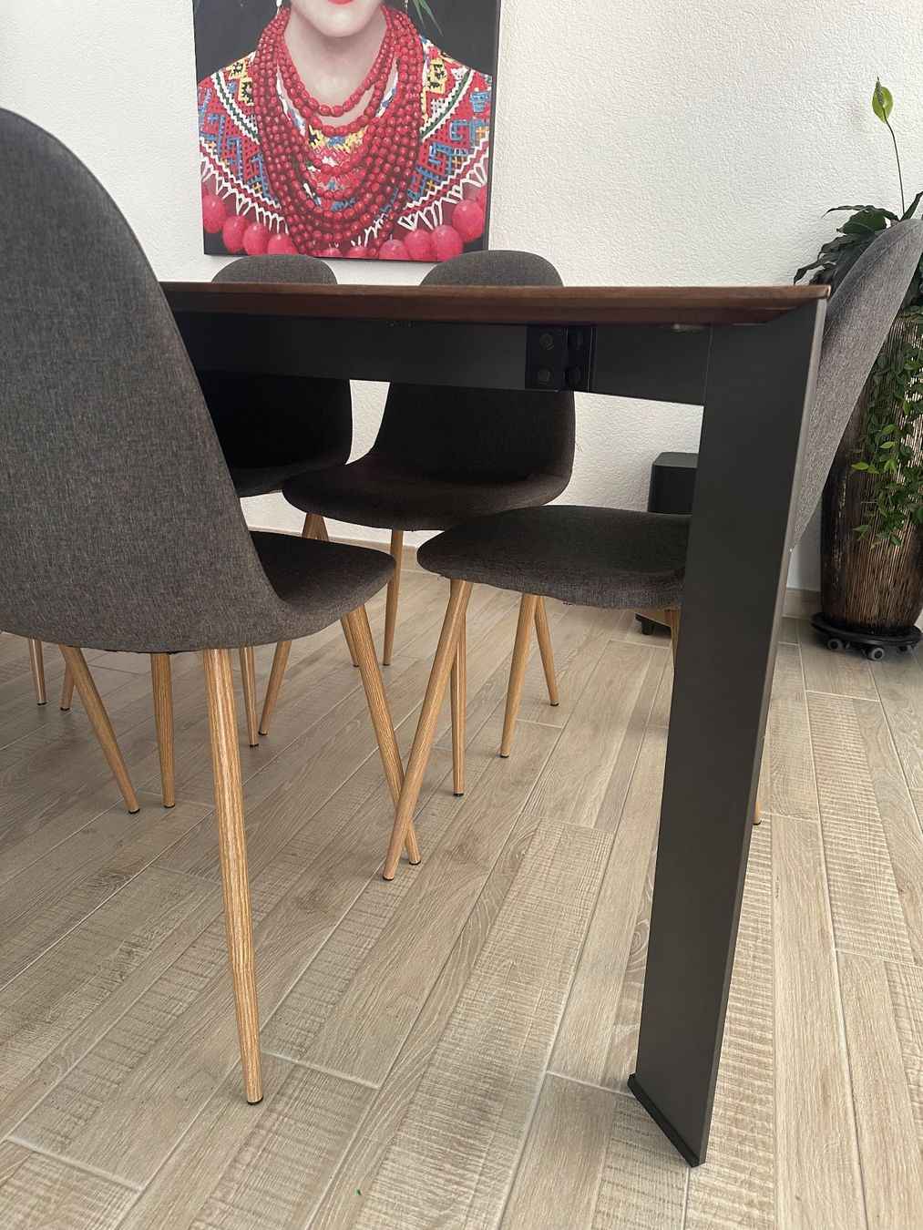 Pfister Set de table et chaises: Table et sideboard – D'occasion à Gampelen par Gflocon 1