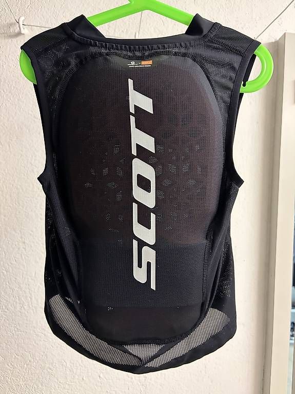 Protezioni & Imbottiture: Scott Rückenprotektor XS – Usato da Windisch venduto da grifolafrondosa 1