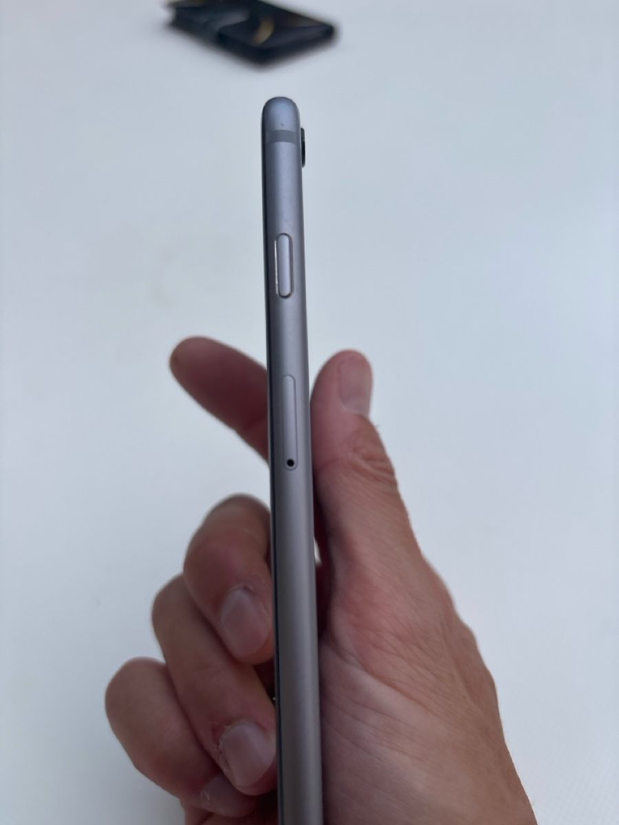 Apple Portables: iPhone 6s 32Gb bon état  – D'occasion à Courgenay par Mthunderball 4