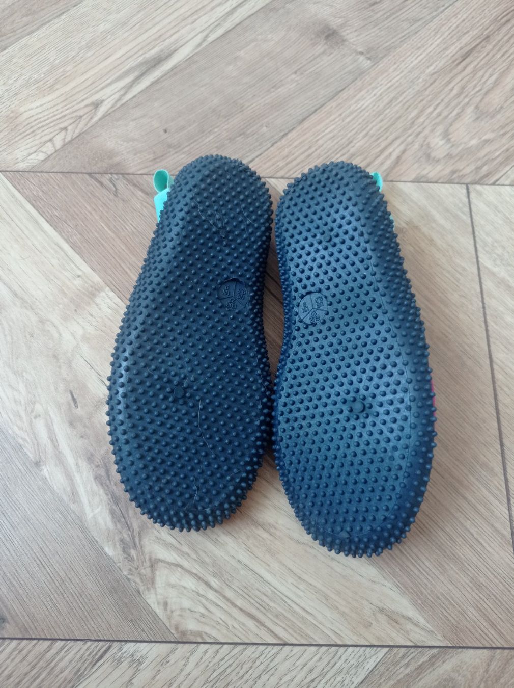 Scarpe per ragazze: Chaussures de baignade t. 27 – Nuovo (secondo la descrizione) da Collombey venduto da Anoushka83 1