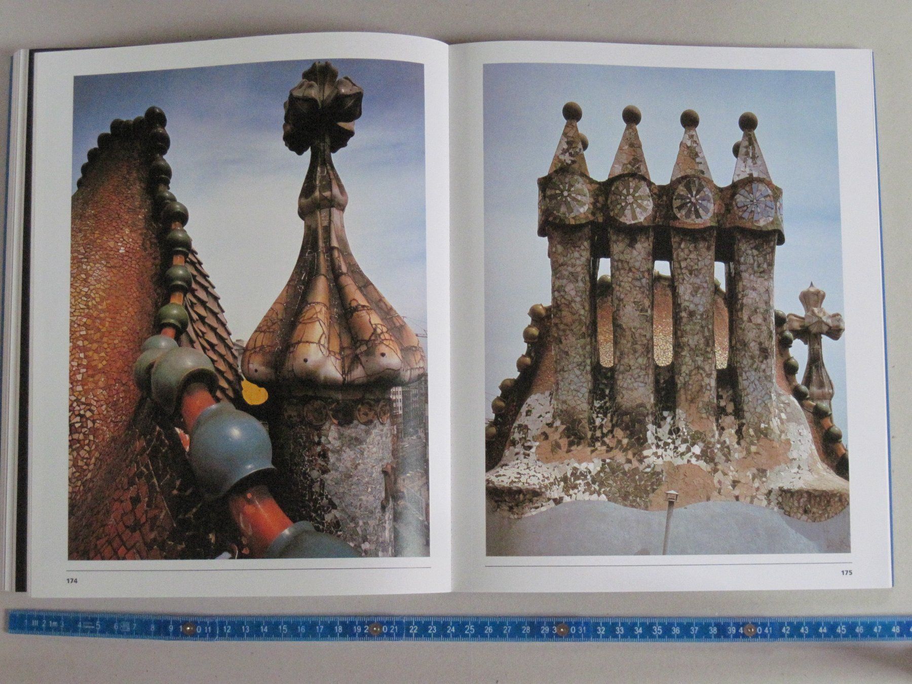 Libri: Antoni Gaudi – Usato da Feuerthalen venduto da mam_5l7b 7