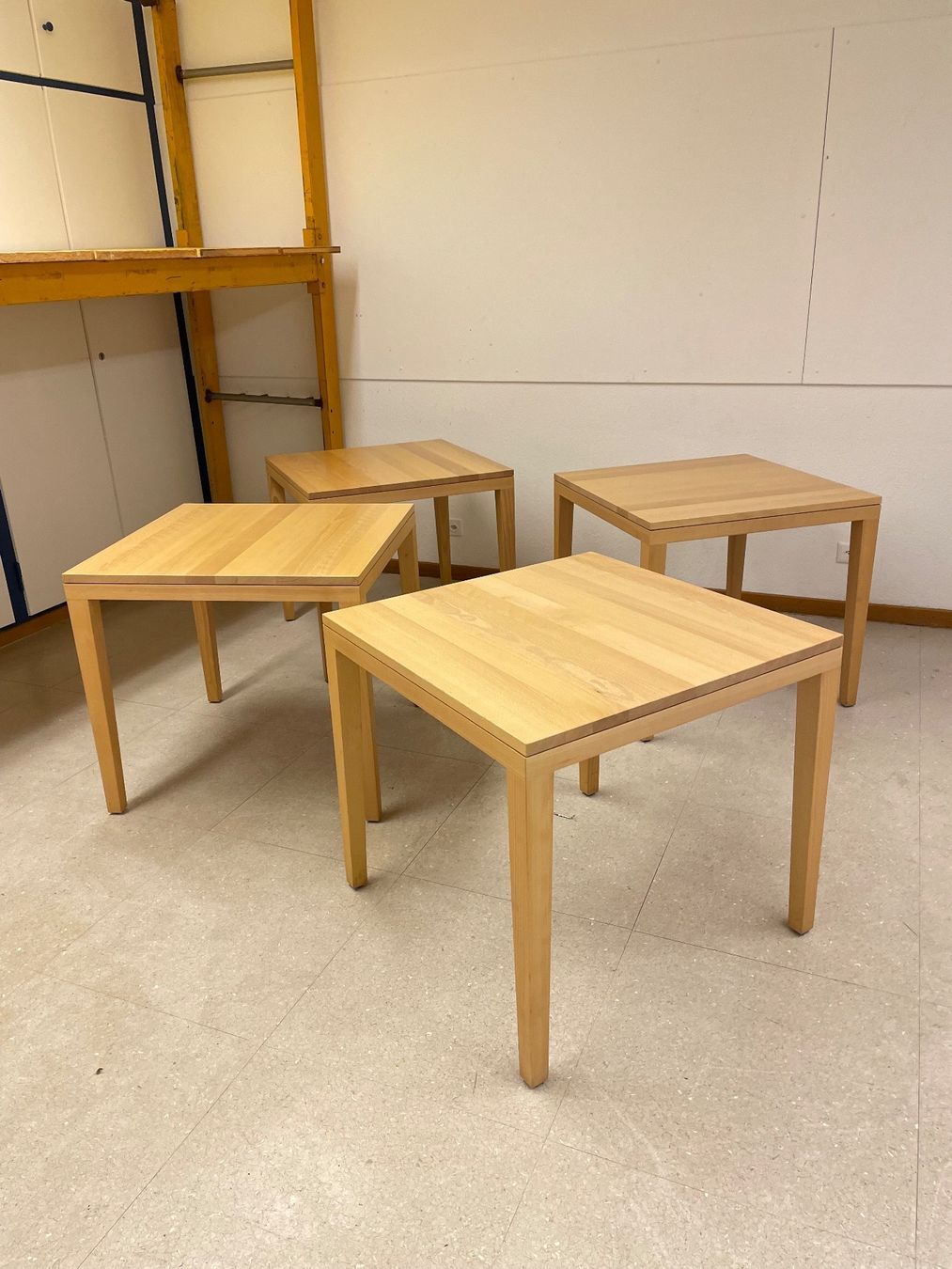 Horgen Glarus Tavoli: Horgen Glarus Tisch – Usato da Grenchen venduto da Design-Outlet 4