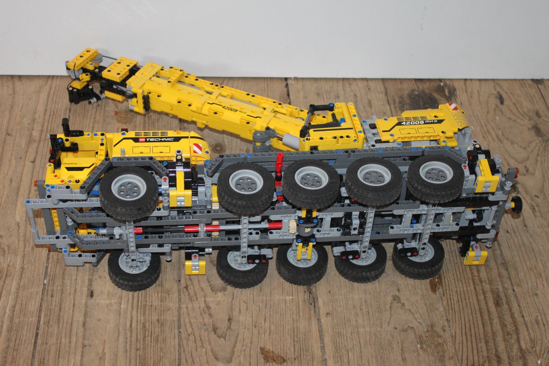 Lego Baukästen: Lego Technic Mobiler Schwerlastkran 42009 – Gebraucht aus Glarus von Toni-Glarus 4