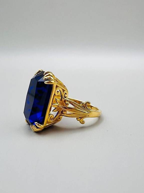 Anelli: Ring mit großem Amethyst, Größe 8. – Usato da Thalwil venduto da han_2b8c 1