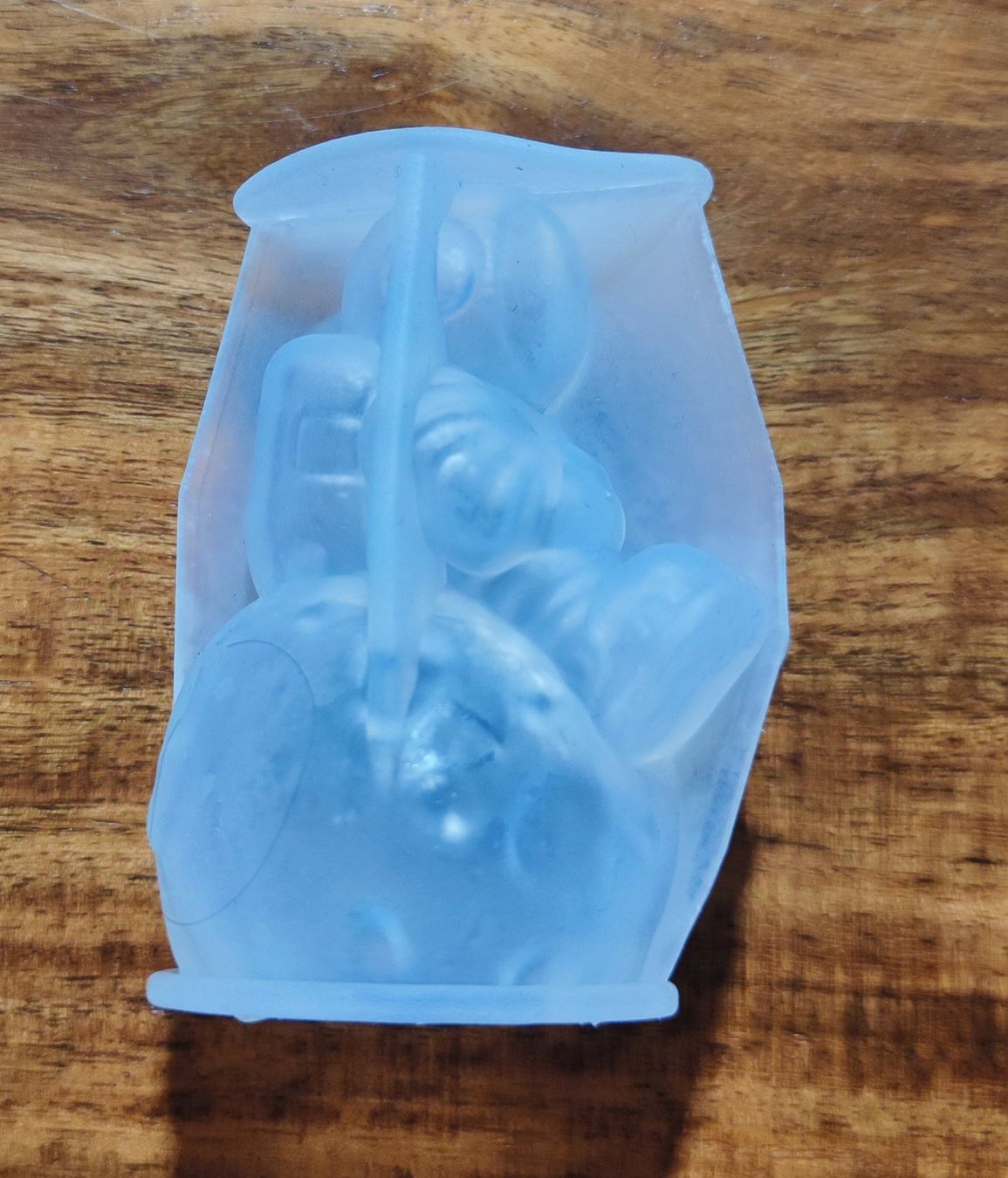 Teglie da forno: Seifen-Kerzen Silikonform Astronaut / Mold – Nuovo e nell'imballaggio originale da Zürich venduto da amysmith 3
