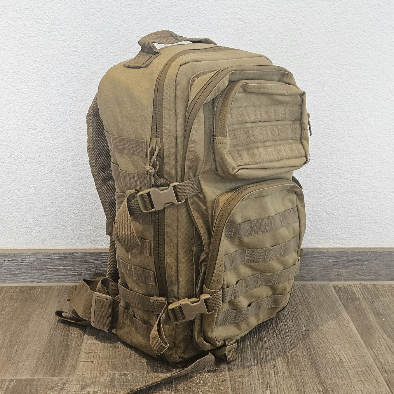 Zaini: Taktischer Rucksack, Farbe beige – Usato da Wettingen venduto da Christianv